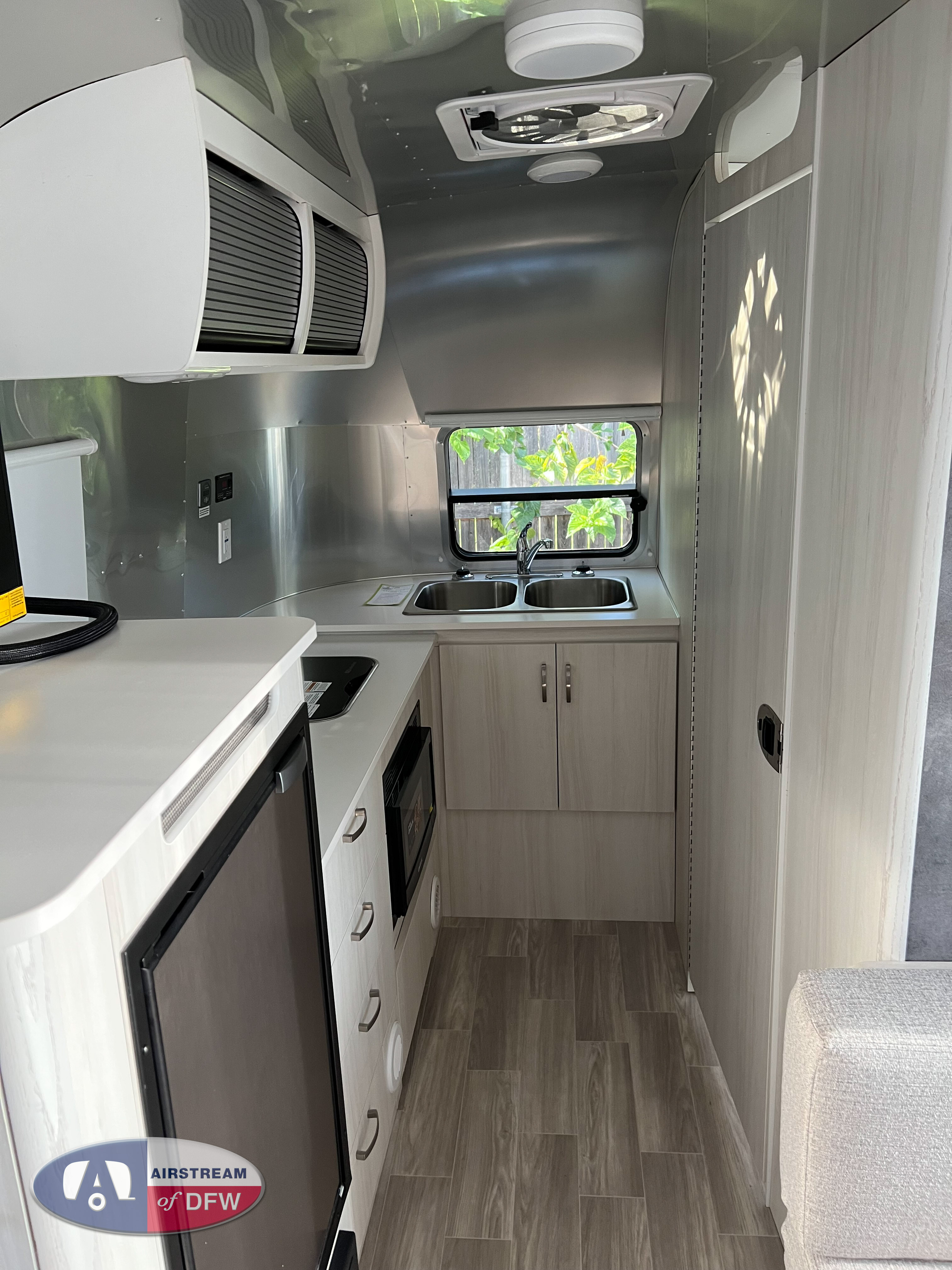 2024 AIRSTREAM BAMBI 20FB